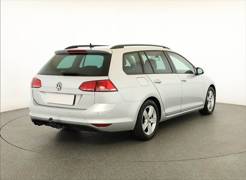 Volkswagen Golf (2014) 2.0 TDI, Serv.kniha, Navi - fotka 5 z 20