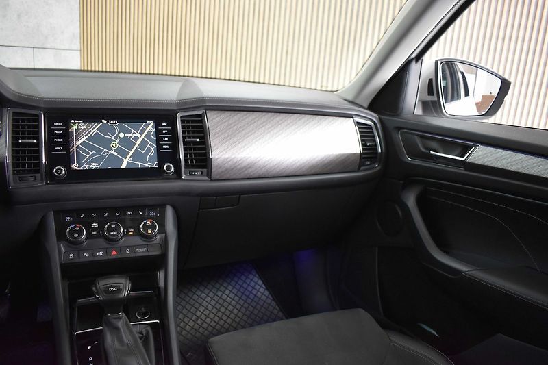 Škoda Kodiaq 2.0 TDI STYLE+*TAŽNÉ*DPH*ČR 1M - fotka 11 z 48