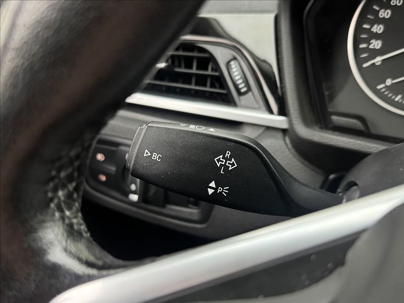 BMW X1 2,0 18d AUTOMAT SERVIS ČR - fotka 11 z 44