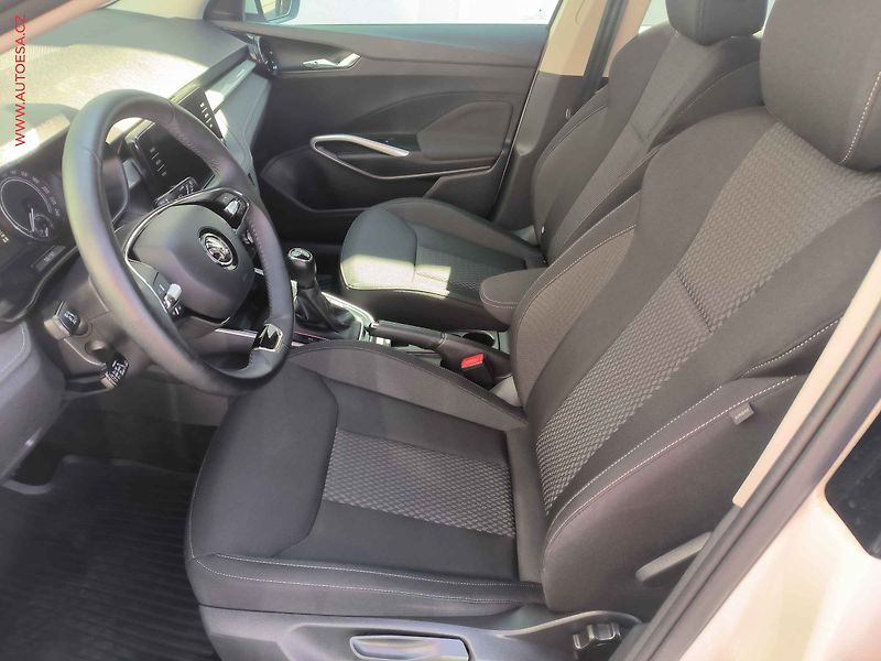 Škoda Fabia (2023) 1.0 TSi, 1.maj,ČR, Style - fotka 9 z 24