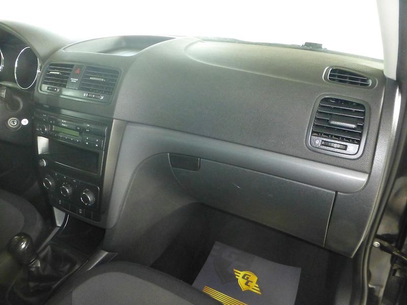 Škoda Yeti (2010) 1,2TSI**77KW**KLIMATIZACE - fotka 19 z 24