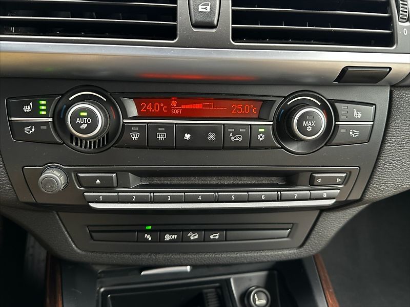 BMW X5 3,0 D 180kW xDrive - fotka 25 z 36