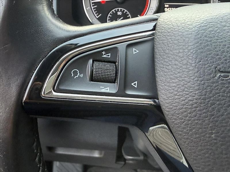 Škoda Karoq 1,6 TDI DSG / LED / záruka - fotka 26 z 34