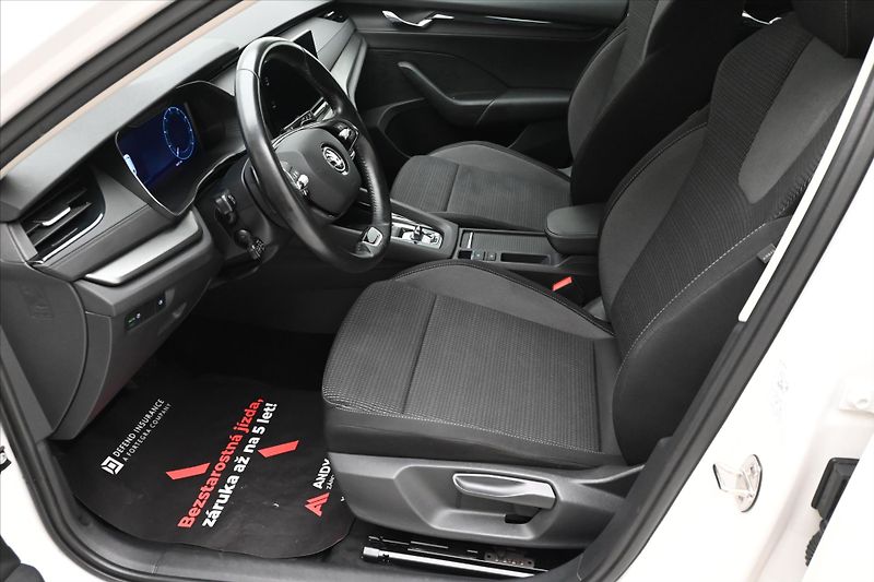 Škoda Octavia 1,4 TSI iV 110 kW DSG Ambition - fotka 13 z 30
