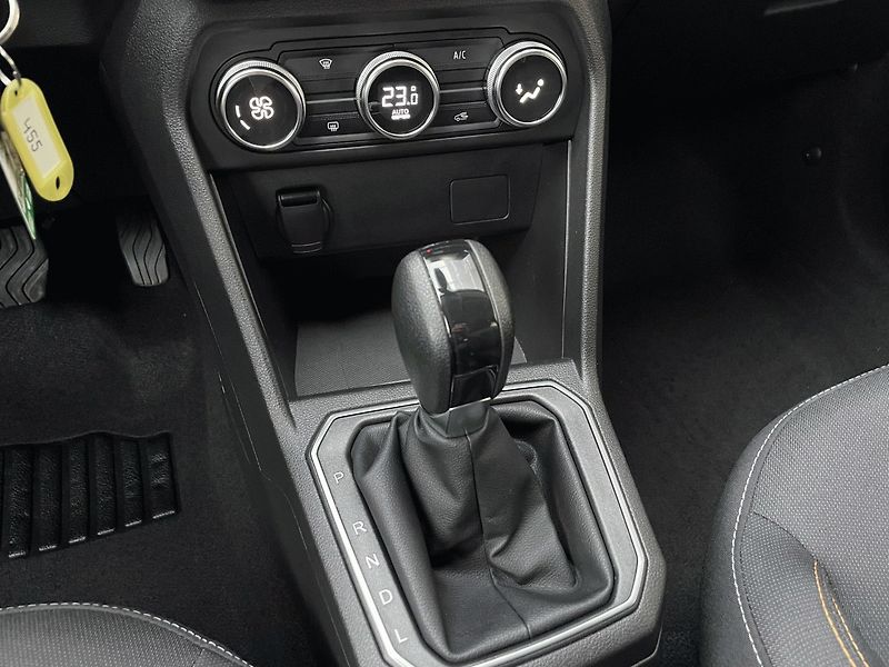 Dacia Sandero (2022) STEPWAY Comfort 1,0TCe 90k CVT - fotka 15 z 26