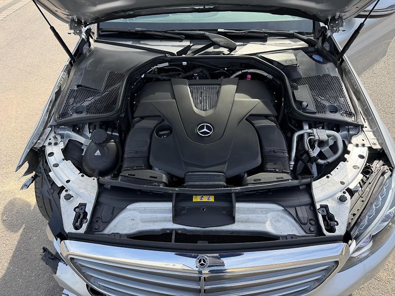 Mercedes-Benz Třídy C C 400 245kW 4x4 EXCLUSIVE  - fotka 7 z 16