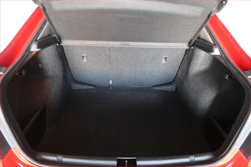 Škoda Rapid (2018) 1.0 TSI, Park. senzory - fotka 13 z 16