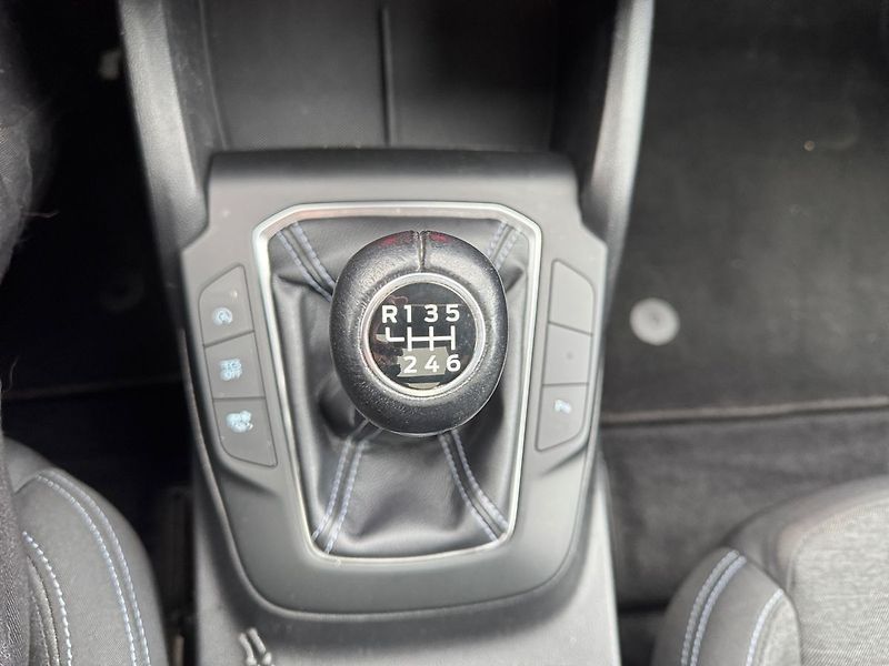 Ford Focus ACTIVE TOP Výbava ZÁRUKA od FO - fotka 15 z 19