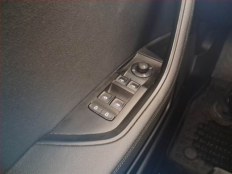 Škoda Superb (2022) Style Plus 1.5 TSI - fotka 17 z 17