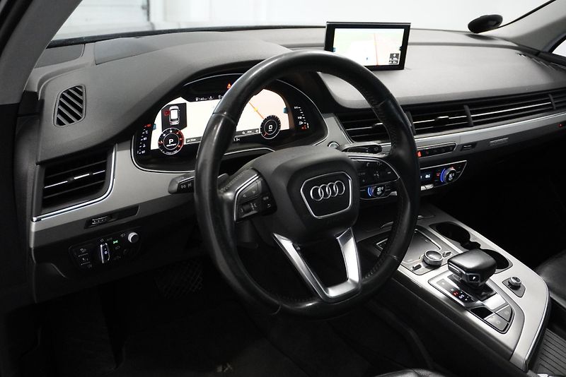 Audi Q7 3.0 TDI QUATTRO AUTOMAT - fotka 12 z 33