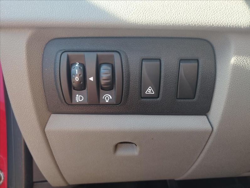 Renault Mégane 1,6 74KW 1.Majitel, Nové v ČR - fotka 13 z 17