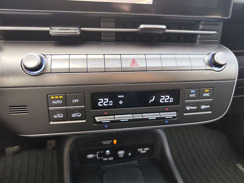 Hyundai Kona 1.0 T-GDI/88kW Sound - fotka 21 z 32