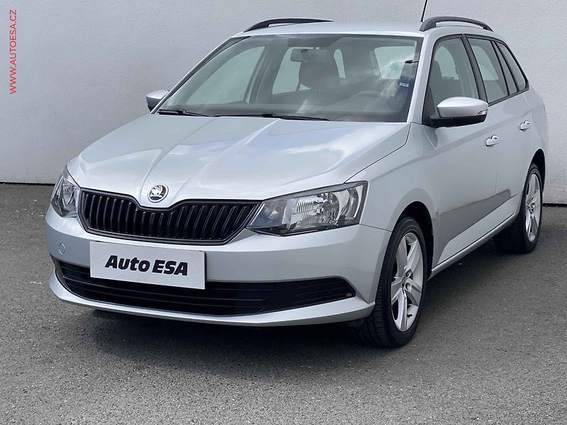 Škoda Fabia (2017) 1.0 TSi, Active, park.čidla - fotka 3 z 17