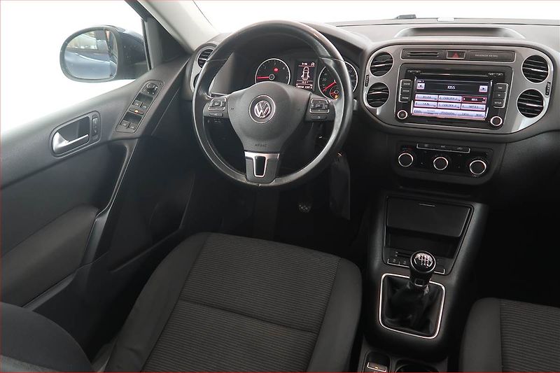 Volkswagen Tiguan (2012) 2.0 TDI, Serv.kniha - fotka 7 z 16