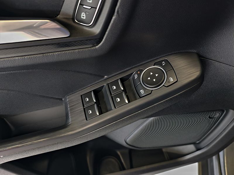 Ford Kuga 2.0 EcoBlue 140kW ST-Line 4x4 - fotka 24 z 28