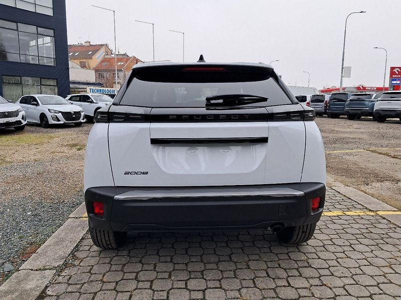 Peugeot 2008 2008 ALLURE Hybrid 145 e-DCS6 - fotka 6 z 6