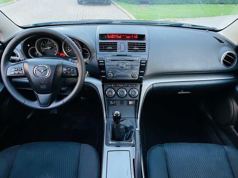 Mazda 6 2.0i MAN 1MAJITEL VÝHŘEV TAŽNÉ - fotka 22 z 41