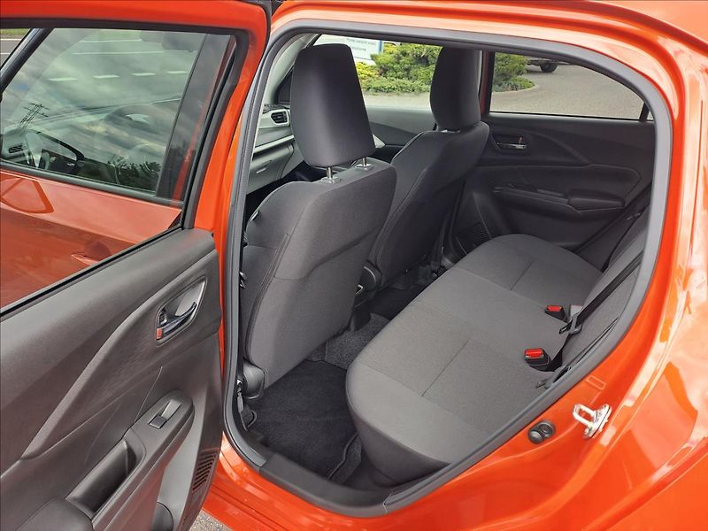 Suzuki Swift (2026) 1,2 PREMIUM HYBRID - fotka 15 z 18