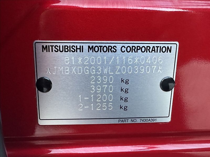 Mitsubishi Outlander 2,4 PHEV 224PS  Diamant 4x4 A/ - fotka 52 z 58
