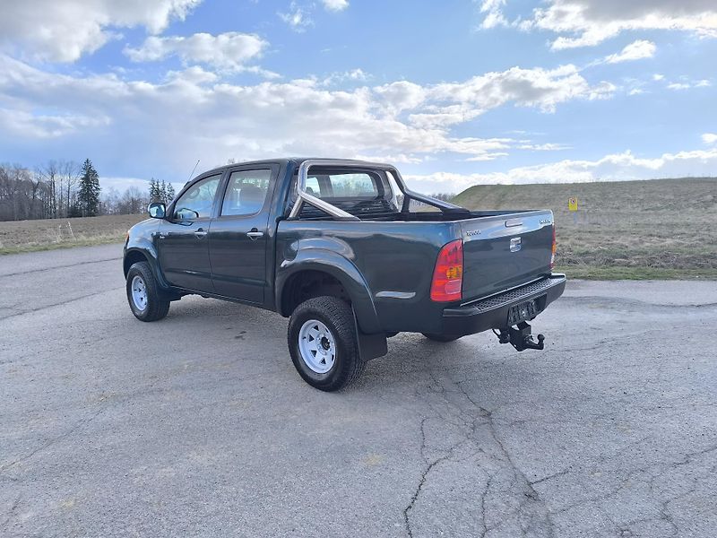 Toyota Hilux (2007) 2.5 D-4D SERVISNÍ KN,DOL KM - fotka 5 z 45