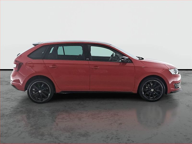 Škoda Rapid (2016) Spaceback 1.2 TSI, ČR,1.maj - fotka 6 z 18