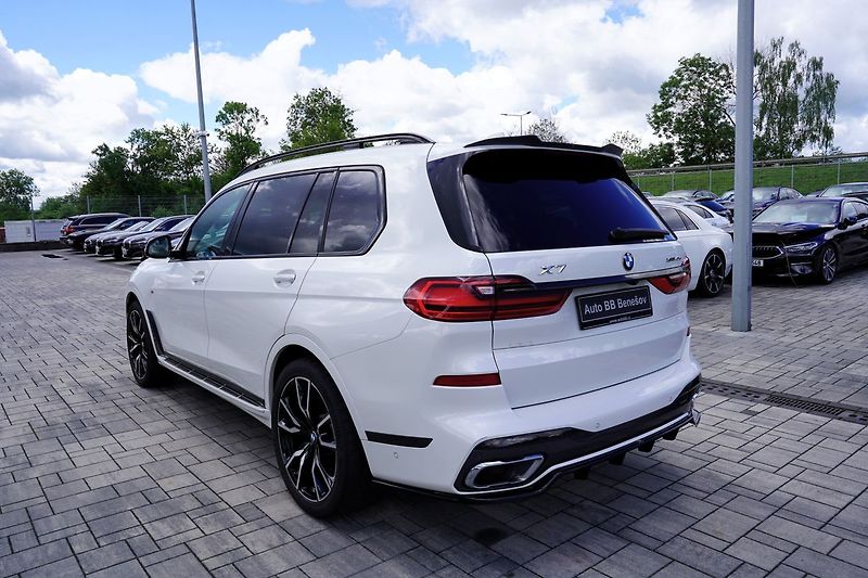BMW X7 40d xDrive/Mpaket/AT9/22/340PS - fotka 4 z 19