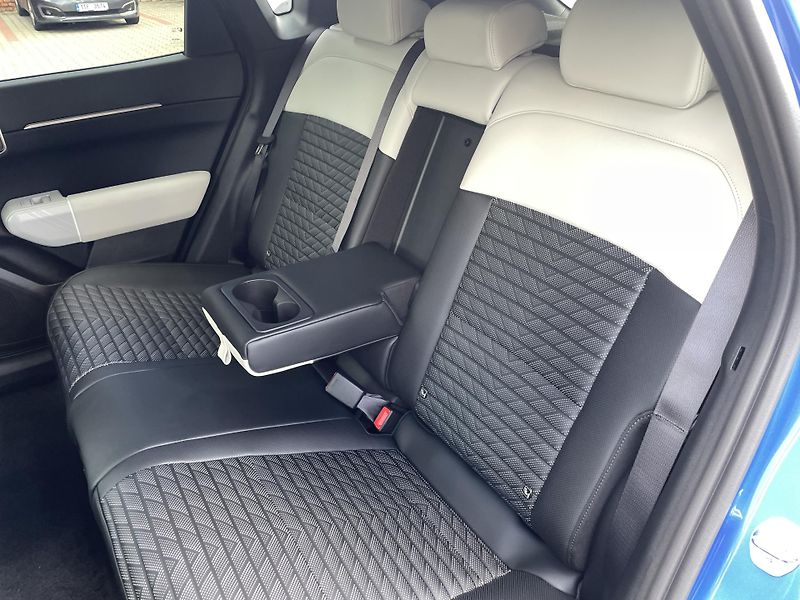 Kia EV4 (2026) GT-LINE 150 KW+81,4 KWH 
