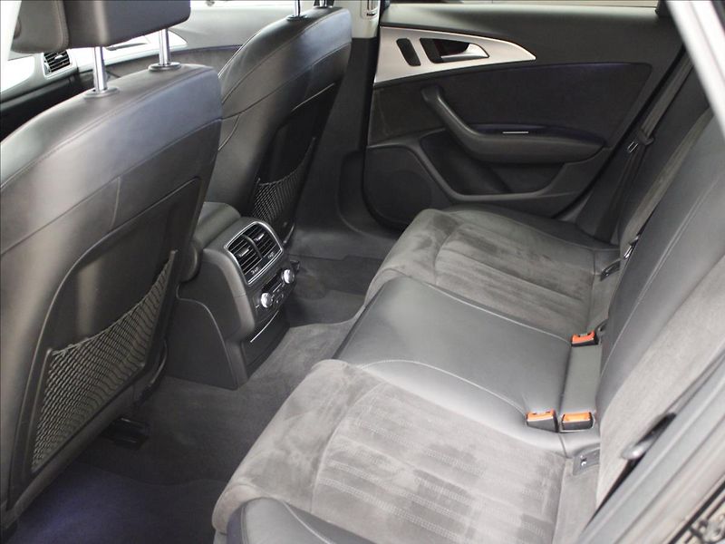 Audi A6 3,0 TDI 160KW S-Line top stav - fotka 15 z 32