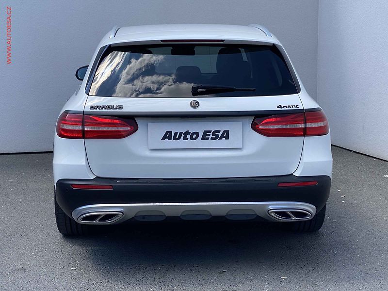 Mercedes-Benz Třídy E (2018) 2.0 d 4Matic E 220, ČR, AT - fotka 5 z 19