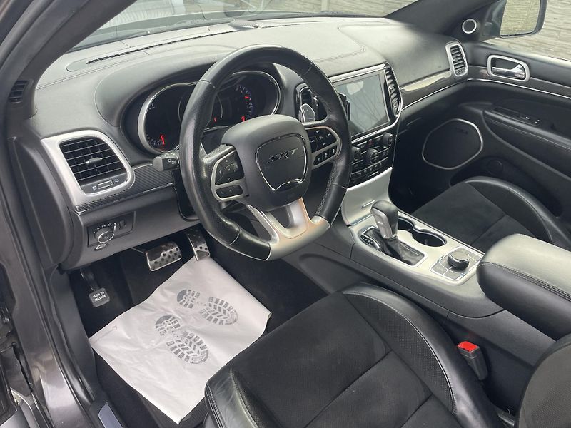Jeep Grand Cherokee 6.4i 480PS HEMI SRT CZ 78000KM - fotka 99 z 187