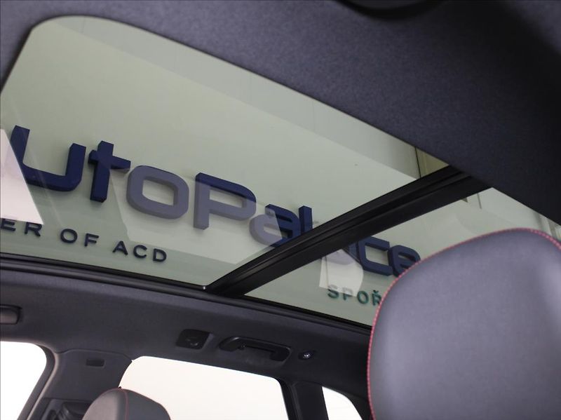 Audi Q5 2,0 e55TFSi Q. S-Line B&O ČR - fotka 33 z 40
