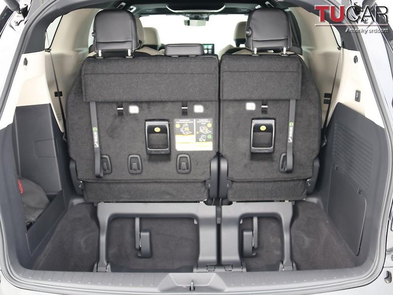Toyota Sienna (2026) Platinum 2.5 HEV AWD - fotka 65 z 76