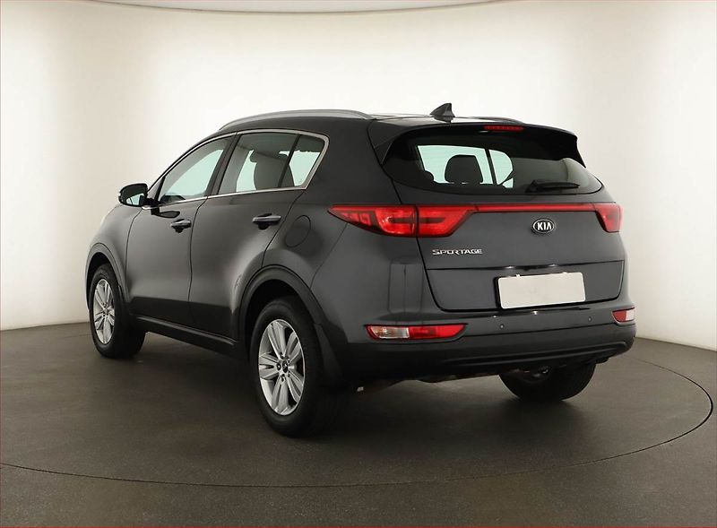 Kia Sportage (2016) 1.6 GDI, Navi, Tempomat - fotka 4 z 20