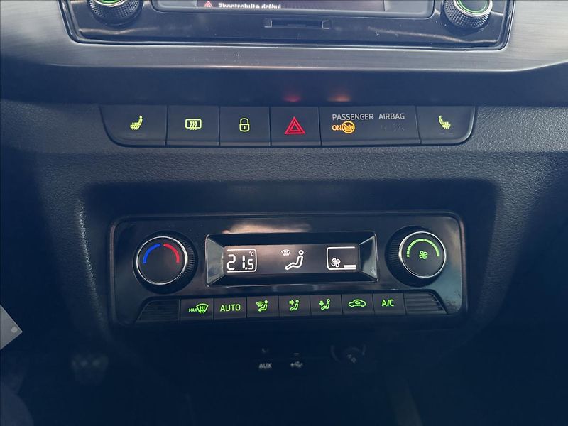 Škoda Fabia 1,2   TSI 81kW,SERVISKA - fotka 19 z 24
