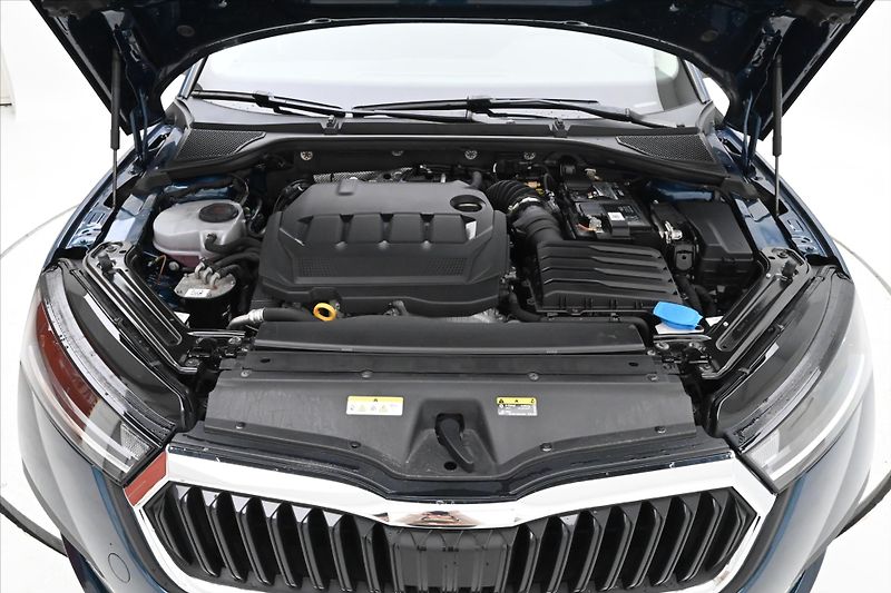 Škoda Octavia 2,0 TDI 110 kW DSG Business Zá - fotka 9 z 32