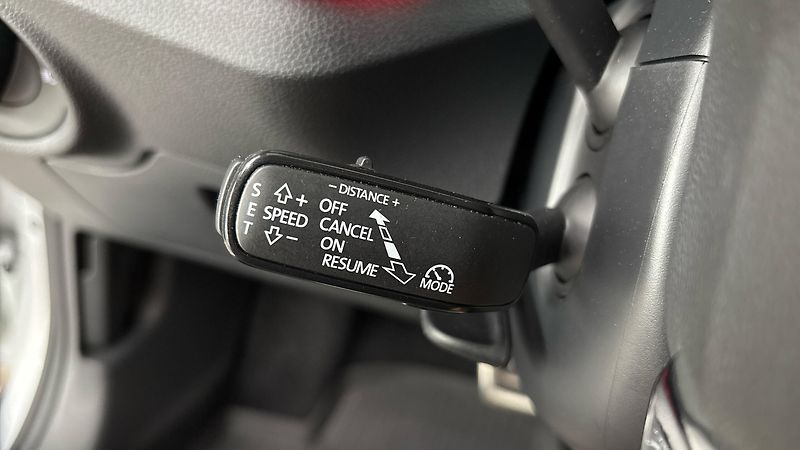 Škoda Scala 1.5 TSI DSG Monte Carlo - fotka 14 z 33