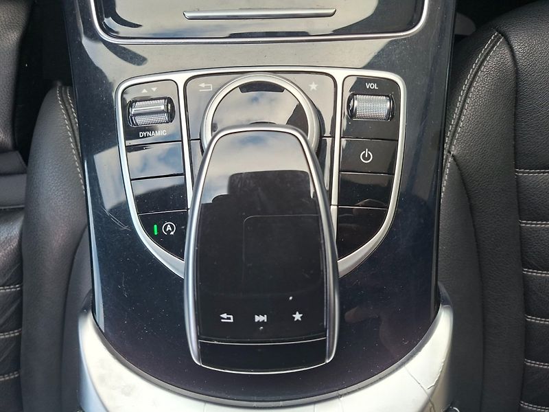 Mercedes-Benz Třídy C (2017) C 250d 150kW 4MATIC BURMESTER - fotka 20 z 50