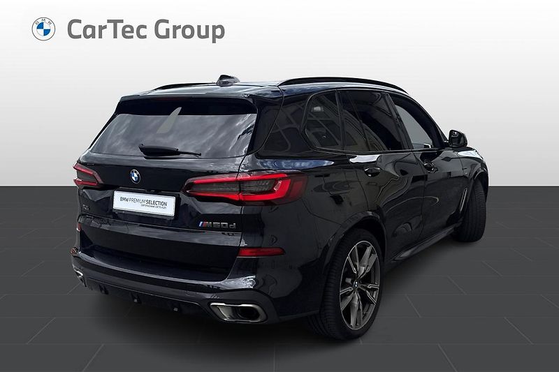BMW X5 M50d - fotka 5 z 14
