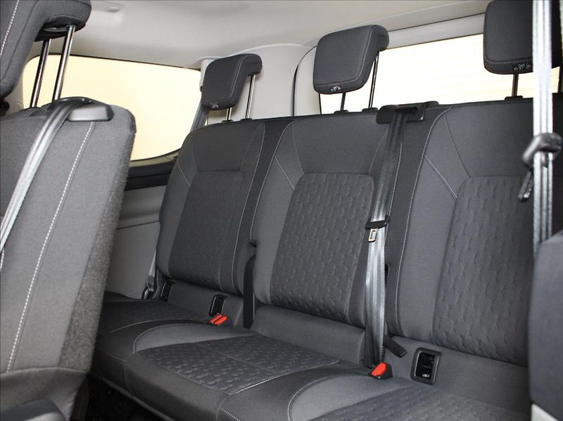 Ford Tourneo Custom 2,0 EB 110kW Limited 8-míst ČR - fotka 16 z 20