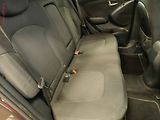 Hyundai ix35 (2011) 1.6GDI, ČR, AC, temp - náhled 13