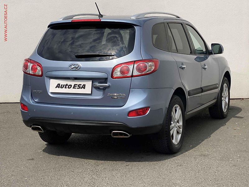 Hyundai Santa Fe (2010) 2.2 CRDi 4x4, 1.maj,ČR, AT - fotka 4 z 17