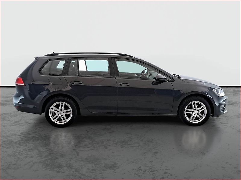 Volkswagen Golf (2015) 1.6 TDI, Serv.kniha, Navi - fotka 6 z 18