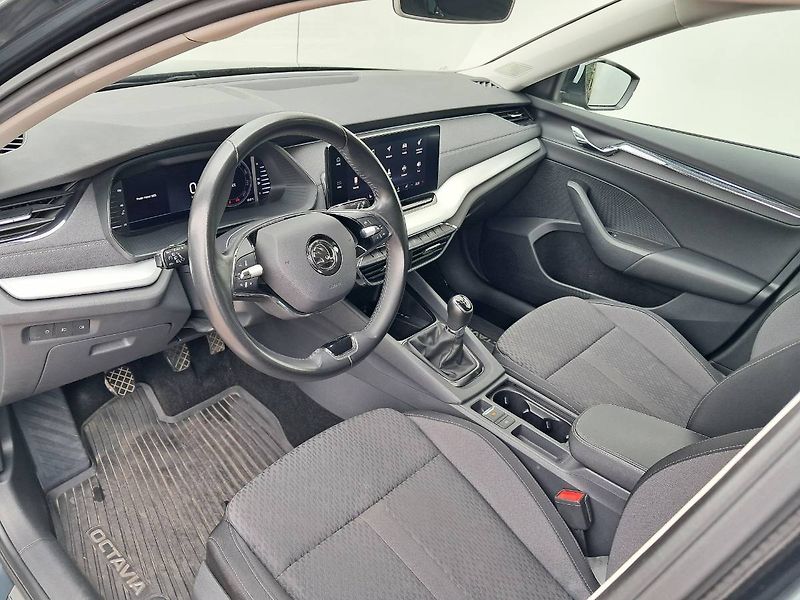 Škoda Octavia (2020) IV COMIBI STYLE 2.0 TDI / 85 k - fotka 20 z 28