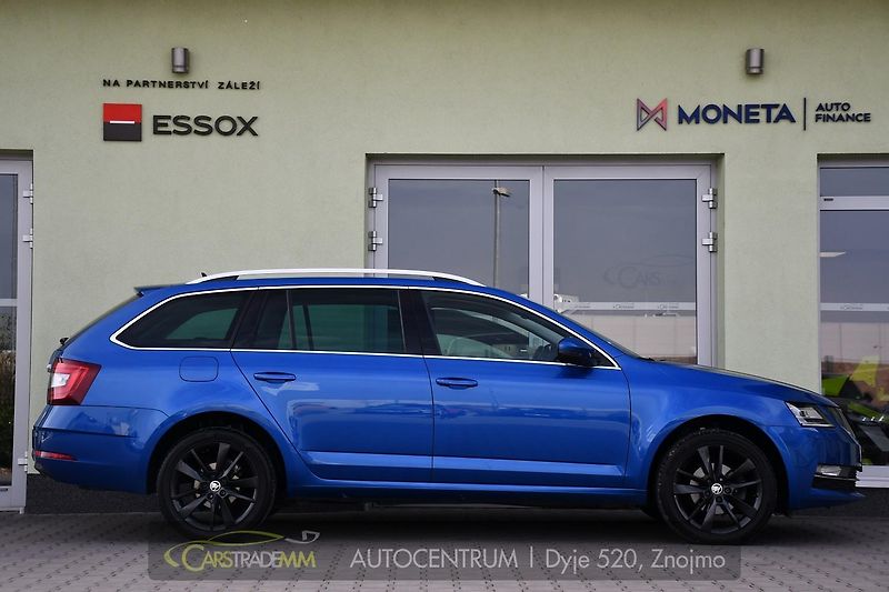 Škoda Octavia 1,6 TDI DSG STYLE & DYNAMIC - fotka 6 z 53