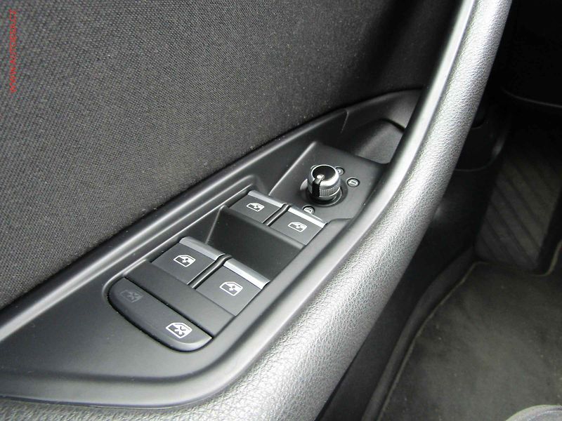 Audi A4 Allroad (2018) 2.0TDi Quattro, servis.kniha - fotka 15 z 19