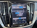 Volvo V60 T6 AWD Ultra Dark // REZERVACE - náhled 36