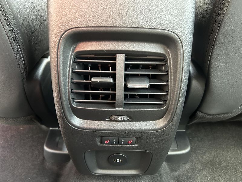 Ford Kuga ST-Line X 2.5 PHEV 178 kW - fotka 14 z 39