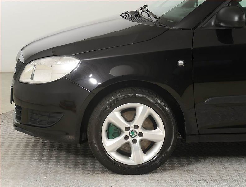 Škoda Fabia (2011) 1.2 TSI, Serv.kniha - fotka 14 z 15