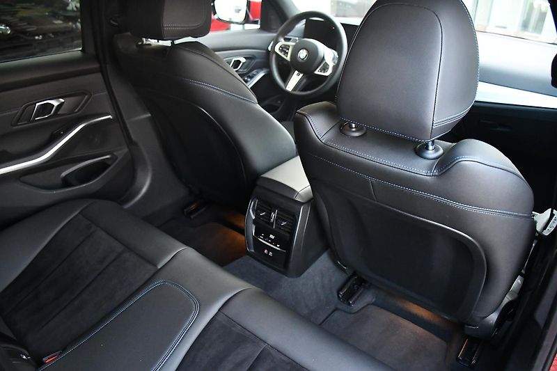 BMW Řada 3 320d xD M-SPORT ČR 3L-ZÁRUKA - fotka 25 z 51