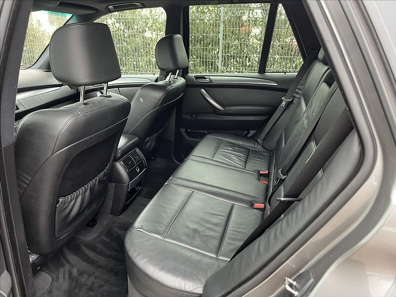 BMW X5 3,0 d 160KW 4x4 AUTOMAT SERVIS - fotka 12 z 42